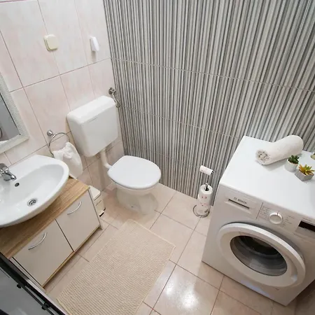 Appartement 30 M From Beach,makarska,marija *
