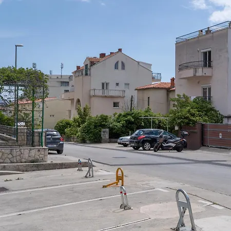 Appartement 30 M From Beach,makarska,marija *