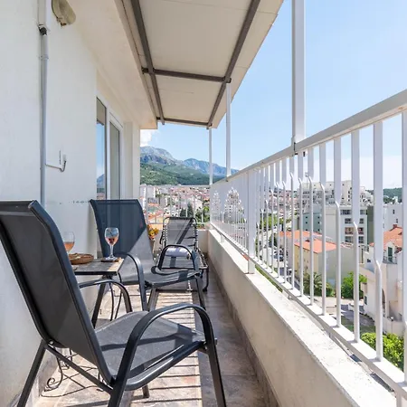 Appartement 30 M From Beach,makarska,marija